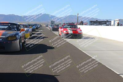 media/Nov-19-2022-Speed Ventures (Sat) [[eb5c8f9508]]/Around the Pits/Pre Grid Race Group/